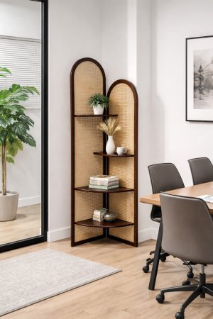 Kệ góc M018 có hai tấm lưng dáng vòm và các đợt trưng bày